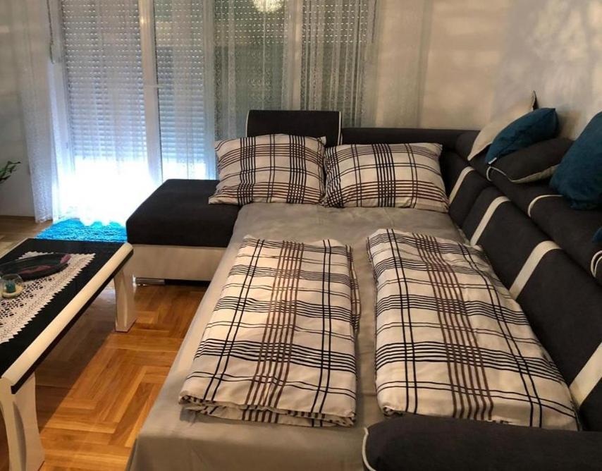 K & S Apartment 캐플례나 외부 사진